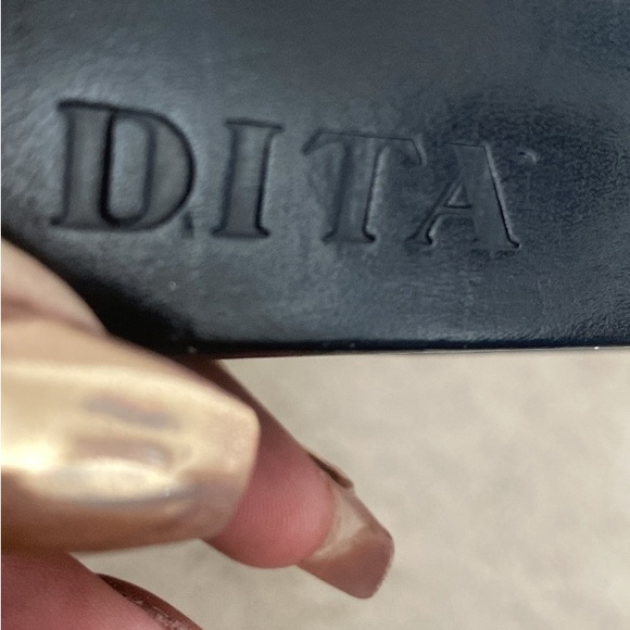 DITA Mach 2 Unisex shades wore maybe 2tines too big for face - Picture 3 of 4